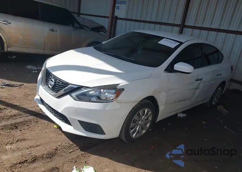 2017 Nissan Sentra S z USA, uszkodzony, nr VIN 3N1AB7AP1HY273777